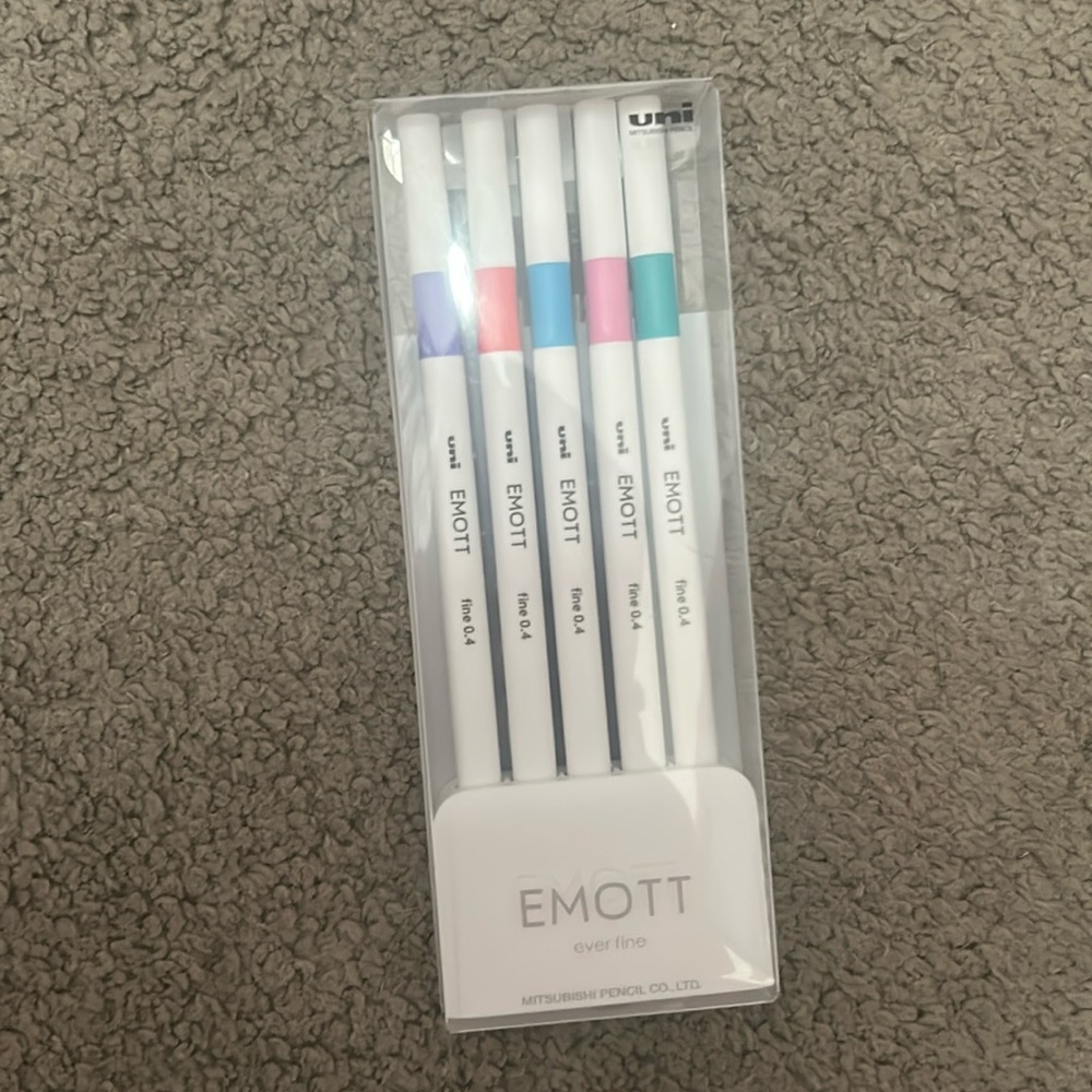 BRAND NEW EMOTT PENS